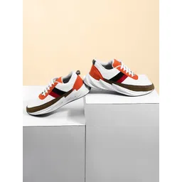 AMICO Men Colourblocked Lightweight Sneakers