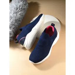 HRX by Hrithik Roshan Women Mesh Walking Shoes