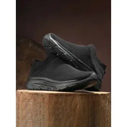 KRAASA Men Mesh Slip-On Walking Shoes