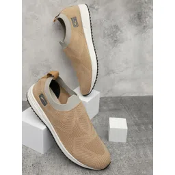 Goldstar Men Textured Slip-On Walking Shoes