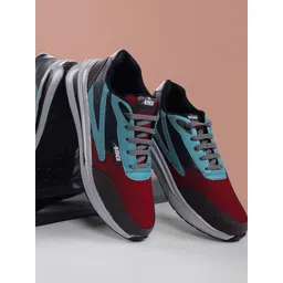 AMICO Men Colourblocked Lace-Up Lightweight Sneakers