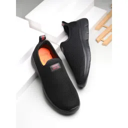 The Roadster Lifestyle Co. Men Black Textured Walking Sports Shoes