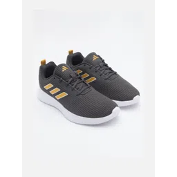 ADIDAS Men Fleecewalk M Running Shoes
