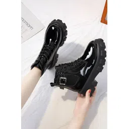 Black Patent Leather Casual Lace up Boote Shoes For Womens and Girls Boots For Women