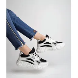 Sneakers For Women