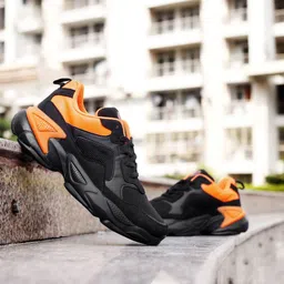 VELOCITY Adaptive Smart Cushioning Casuals For Men