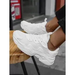Light weight Durable comfortable Daily use Sneakers For Women