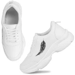 PRESENT BEAUTIFUL SHOES FOR WOMEN Training & Gym Shoes For Women