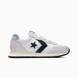 Omega Trainer unisex low top shoe