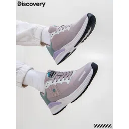 Discovery Globe Sneakers For Women