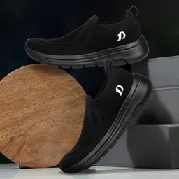 Sports Shoes with Memory Foam Cushioned Insole Running Gym Training D-2008 Casuals For Men