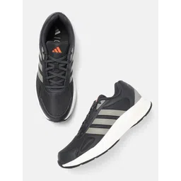 adidas SPDwin M Running Shoes For Men