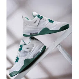 Lightweight Comfort Summer Trendy Premium Stylish Party Casual Extra Soft Sneakers For Men